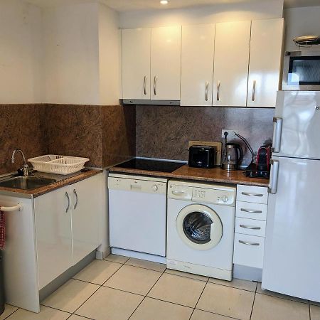 אמפוריבראבה Absolute Apartment מראה חיצוני תמונה