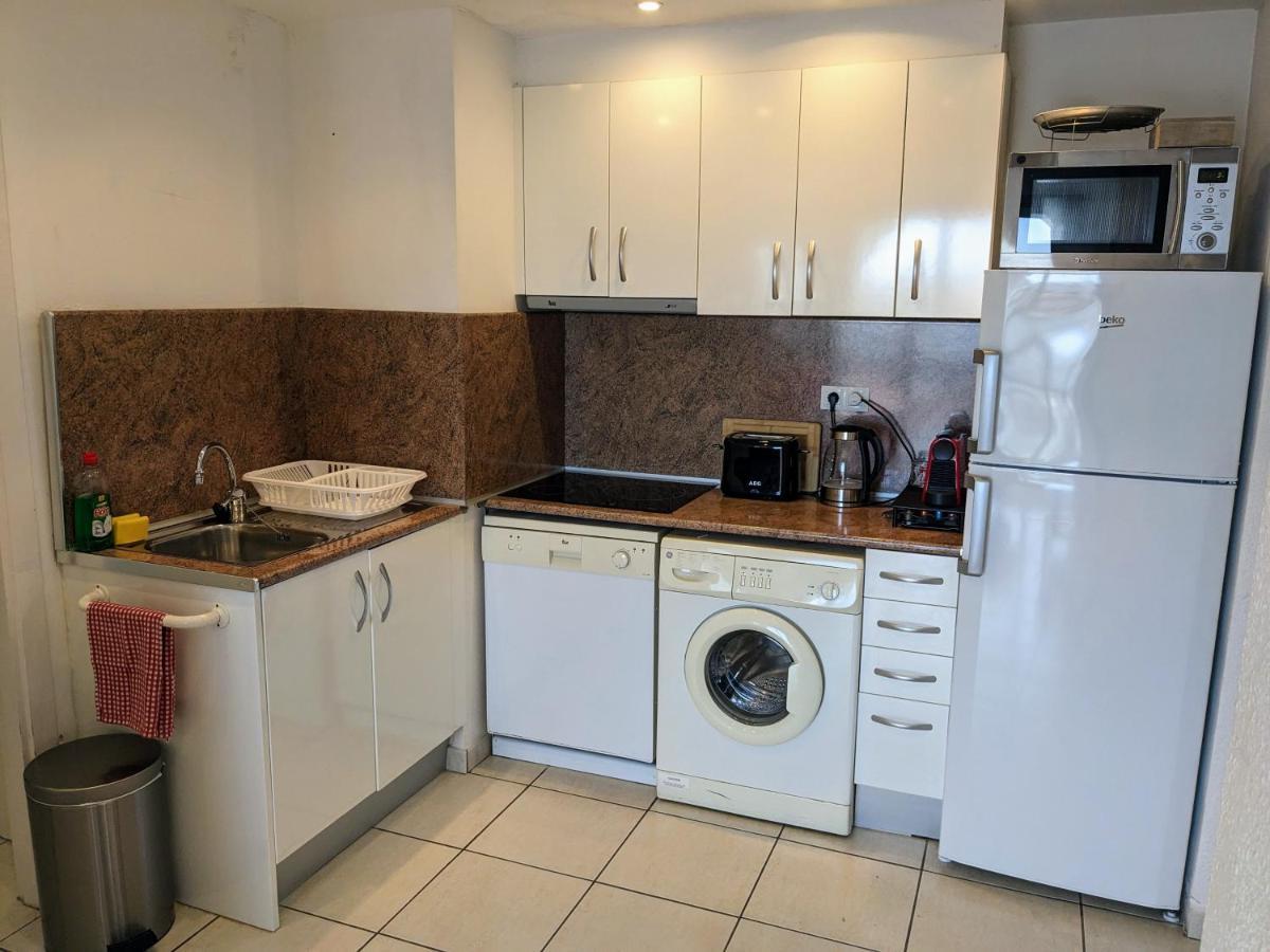 אמפוריבראבה Absolute Apartment מראה חיצוני תמונה