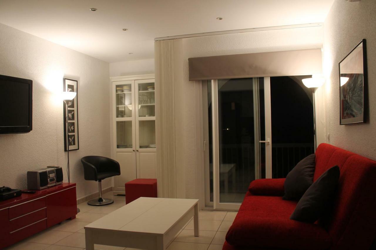 אמפוריבראבה Absolute Apartment מראה חיצוני תמונה
