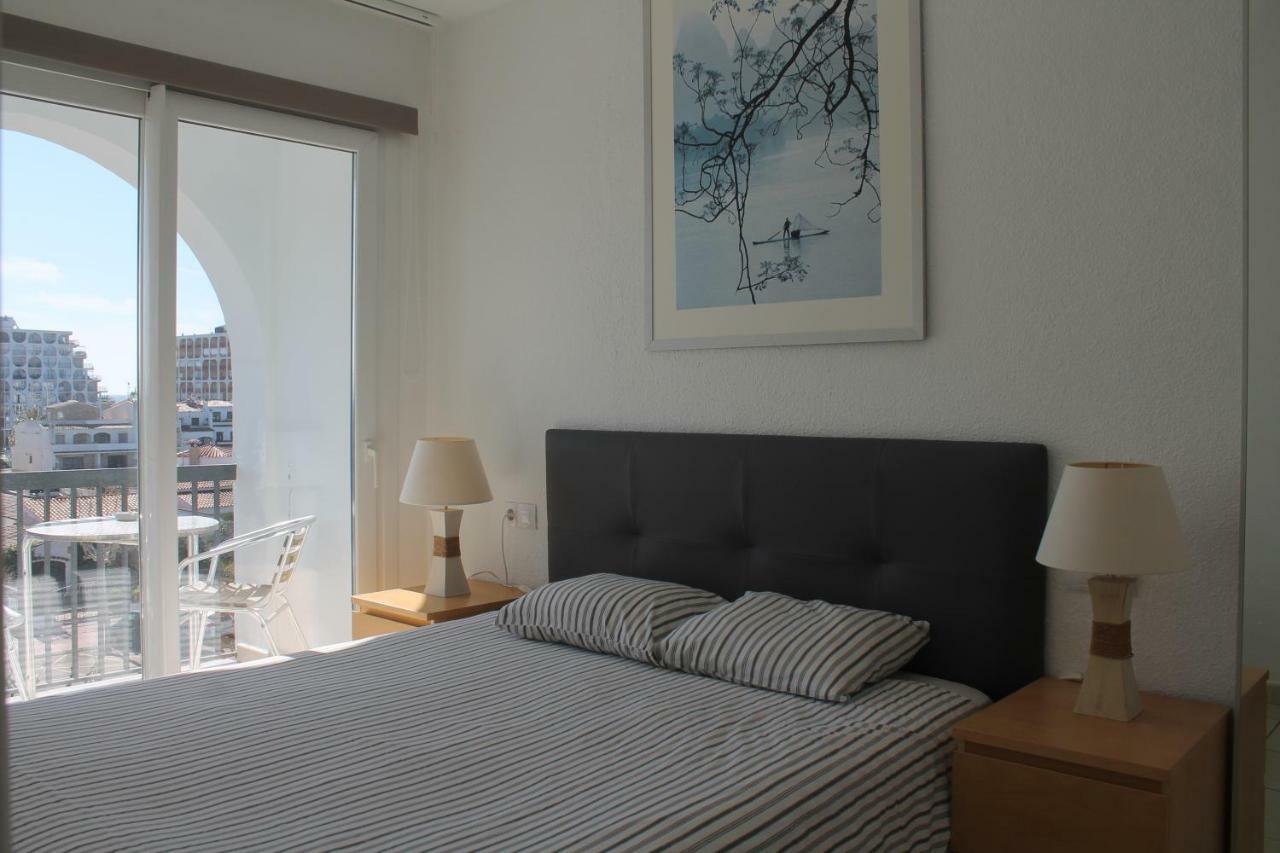 אמפוריבראבה Absolute Apartment מראה חיצוני תמונה